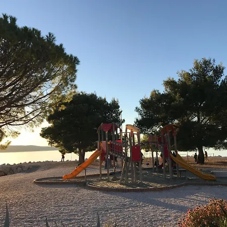 Ideale In Mit Garten, Terrasse Und Grill Crikvenica
