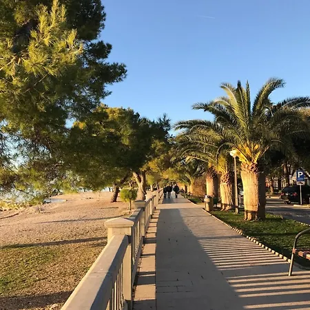 Ideale In Mit Garten, Terrasse Und Grill * Crikvenica